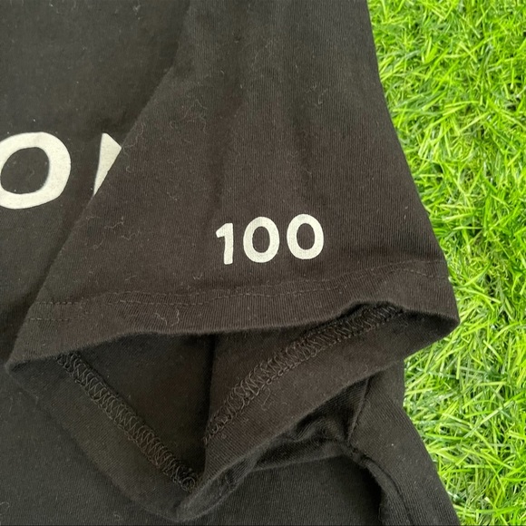 Peloton Century 100 Short Sleeve Tshirt SZ medium unisex Preowned casual workout - Picture 5 of 7